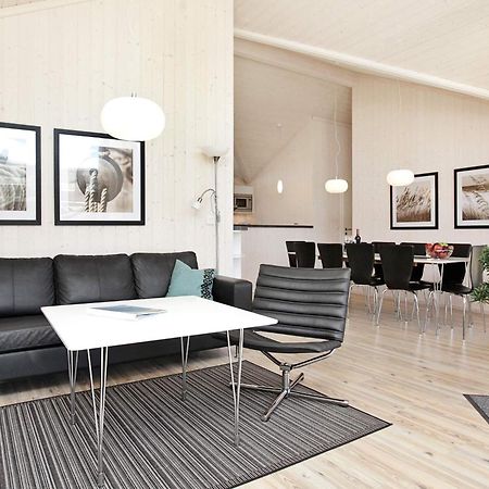 8 Person Holiday Home In Gro Enbrode Großenbrode Esterno foto
