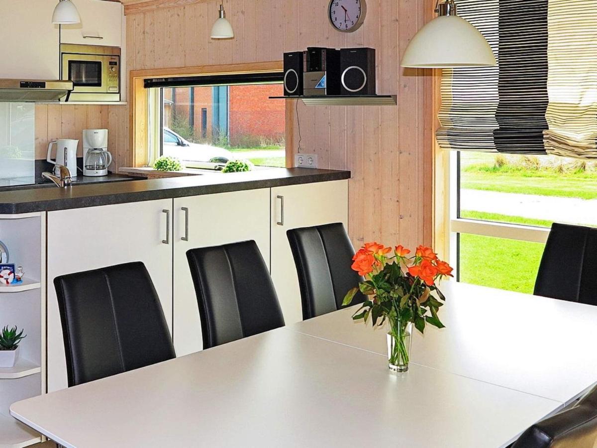8 Person Holiday Home In Gro Enbrode Großenbrode Esterno foto